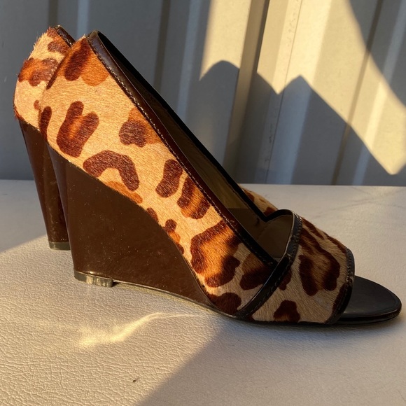 Shoes - Picture 1 of 2